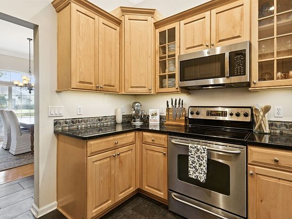 4th image of 1113 Buckbean Branch Ln E