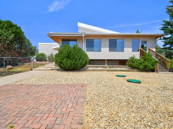 32 Conejo Rd, Cedar Crest, NM 87008