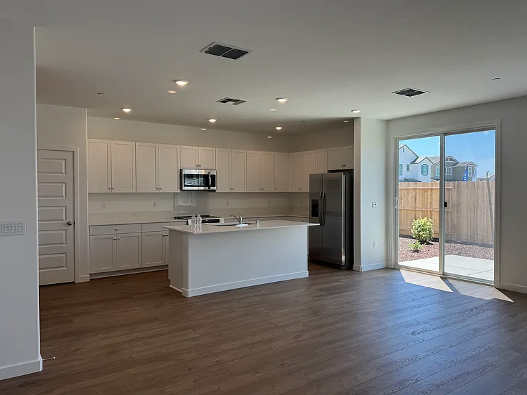 8471 Anker Way — Photo 10