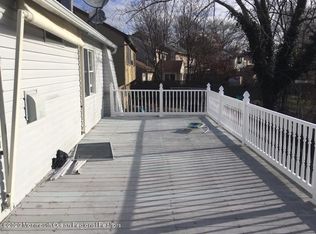 75 Bowline St, Barnegat, NJ 08005