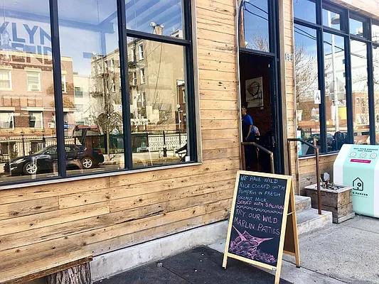 Rented by Manhattan Management LLC | media 77