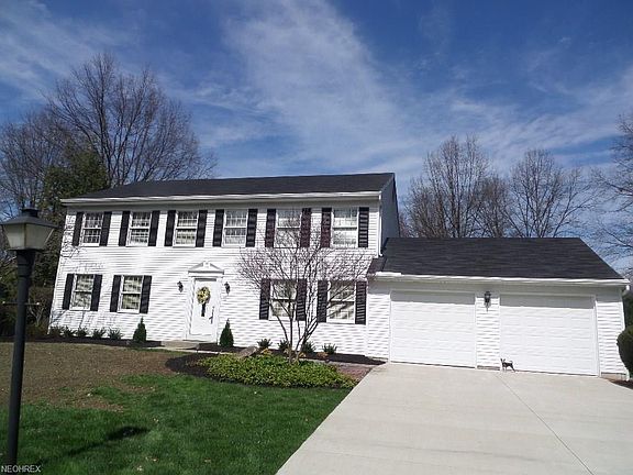3rd image of 8963 Sherwood Dr NE