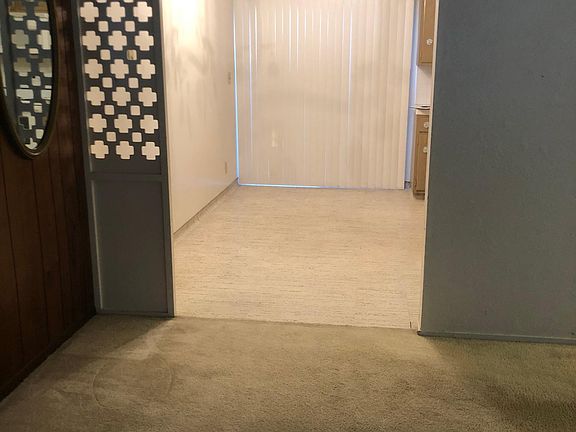 3rd image of 5077 E Belmont Ave APT B