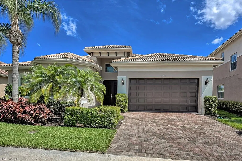 3 bed, 2.5 bath, 2289 sqft, $6,500 — Photo 3