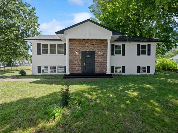 611 S Hazel St, Grove, OK 74344