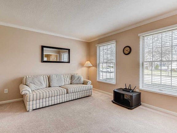 4th image of 8203 Shannon Glen Blvd
