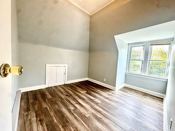 3rd image of 671 Highland Way APT 5