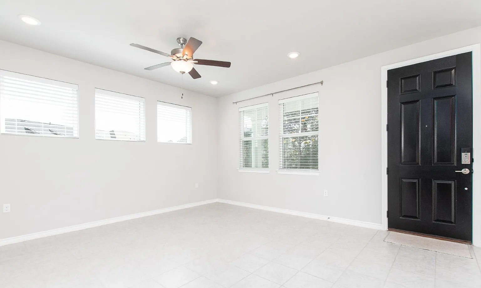 2 bed, 2.0 bath, 1260 sqft, $1,850 — Photo 3