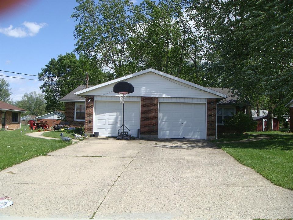1st image of 4912 Mercedes Dr