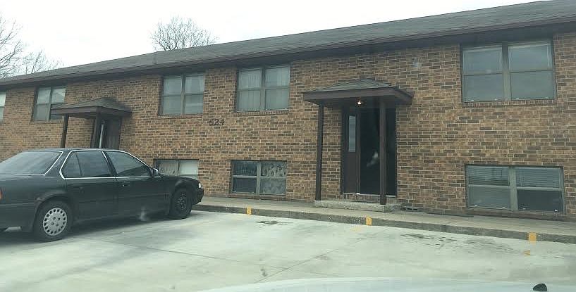 front of building/ entryway door