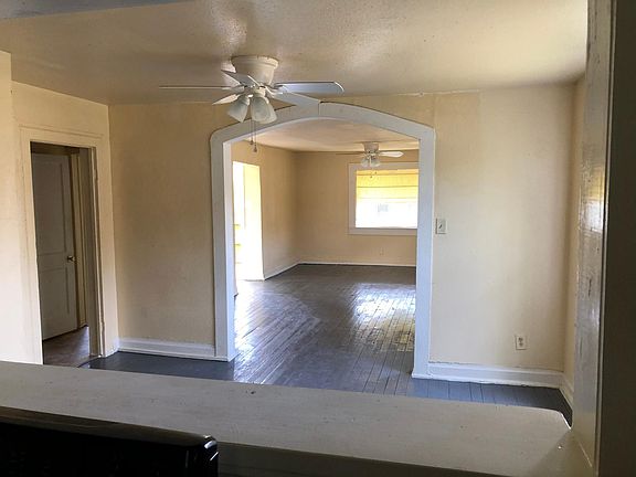 4th image of 3711 McGowen St