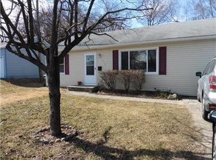 6736 Nieman Rd, Shawnee, KS 66203