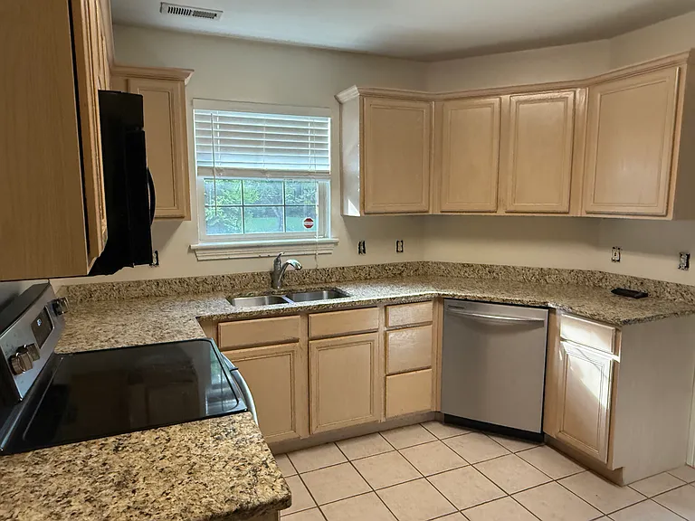 3298 Snaffle Rd — Photo 2