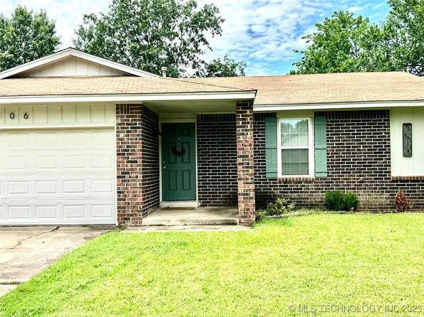 8106 N 120th East Ave, Owasso, OK 74055