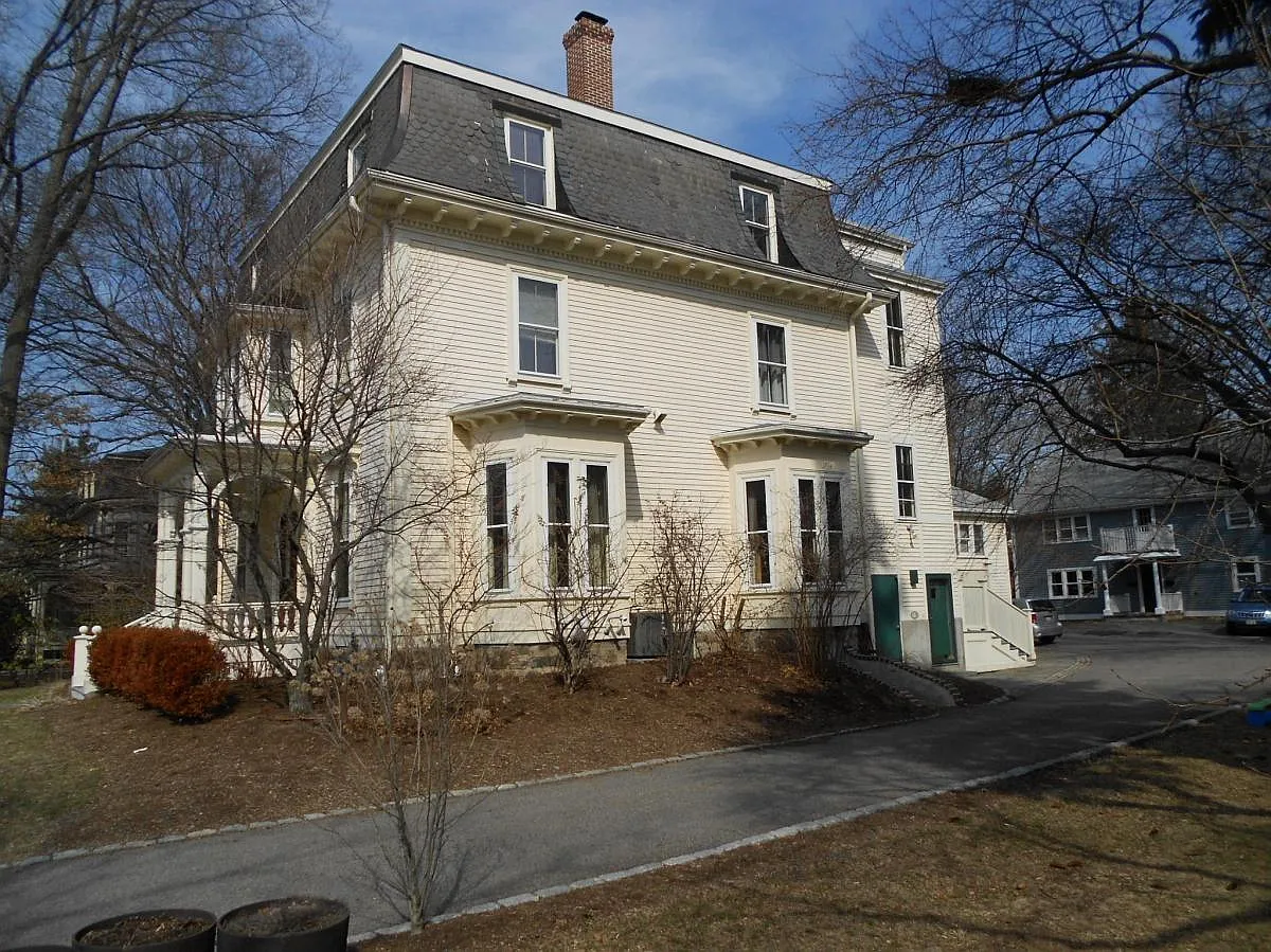 2 bed, $2,500 — Photo 3