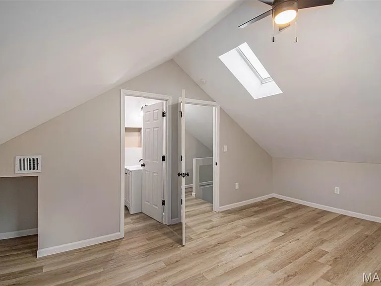 308 Madison Ave — Photo 9