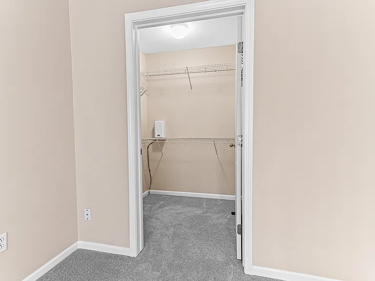 47903 Cardiff Ave — Photo 10