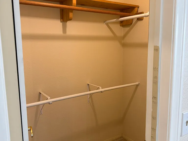 14902 Eastwood Ave — Photo 21