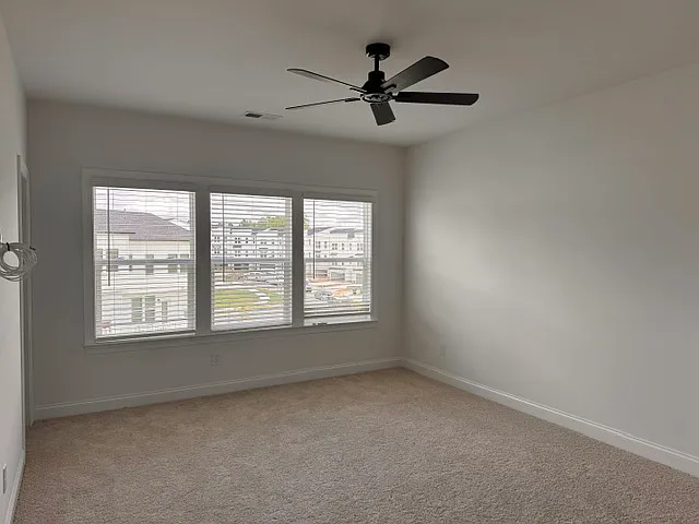 9214 Delaney Dr NW — Photo 18