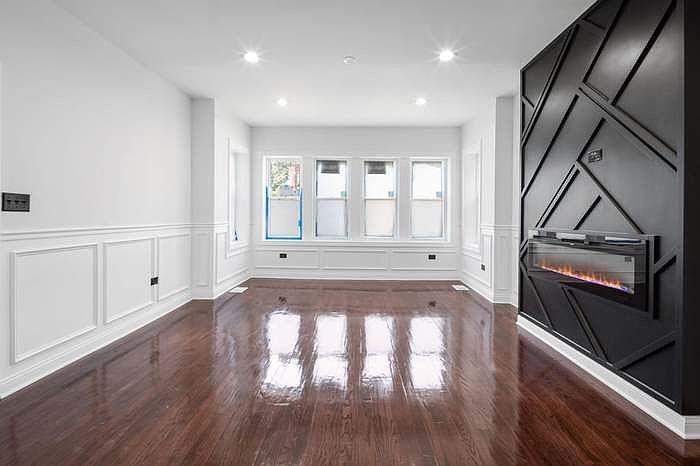 1st image of 7835 S Euclid Ave #1