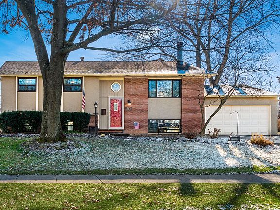 3rd image of 283 Fairdale Ave