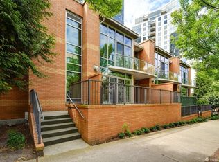 10670 NE 9th Pl #TOWNHOUSE 17, Bellevue, WA 98004