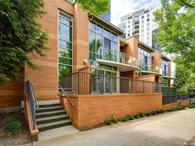 10670 NE 9th Pl #Townhouse 17, Bellevue, WA, 98004