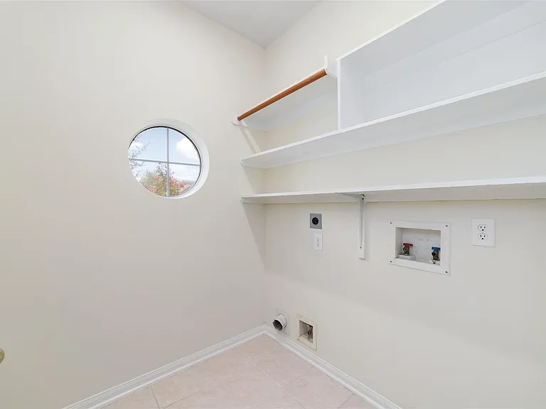 10603 White Bridge Ln — Photo 22