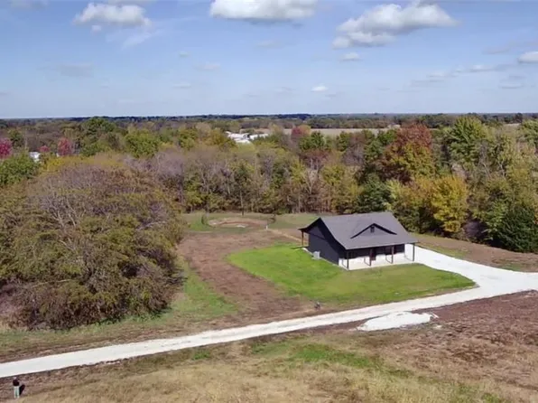 17582 Monroe Rd #675, Perry, MO 63462