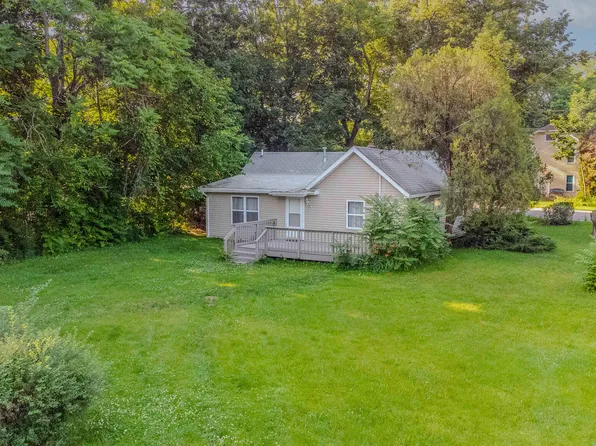 5935 Sawyer Rd, Sawyer, MI 49125