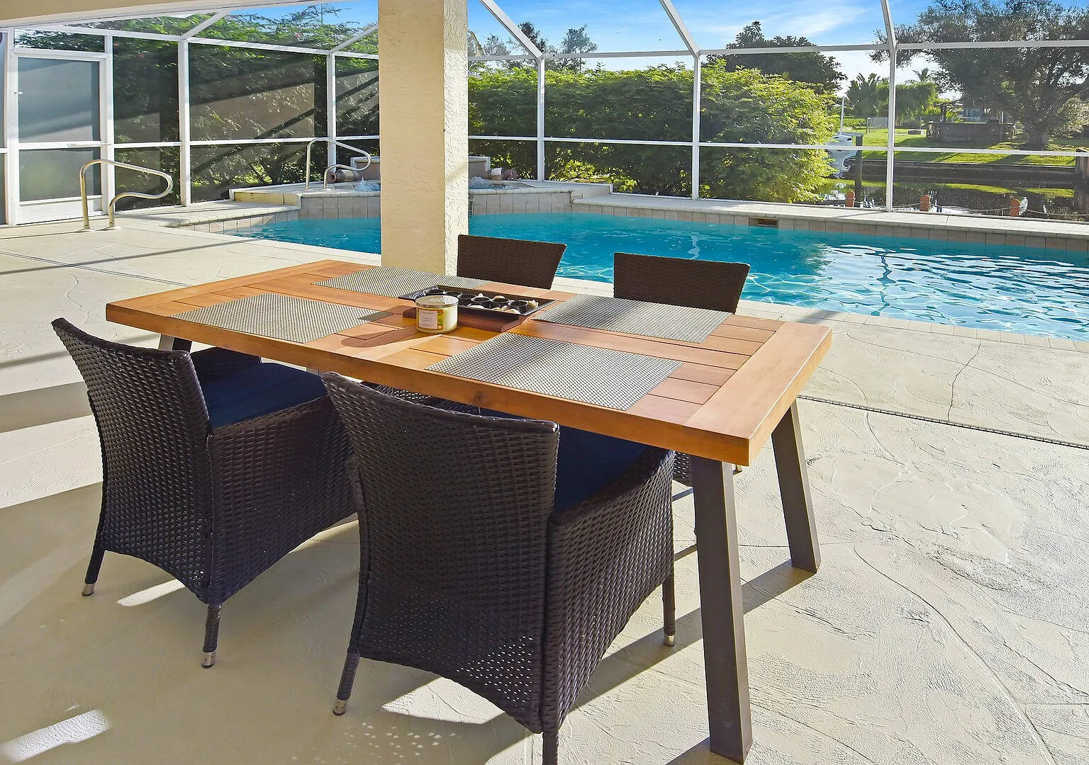 Su Casa - XXL pool area, Pool/Spa 3 Bedroom 2 Bath — Photo 3