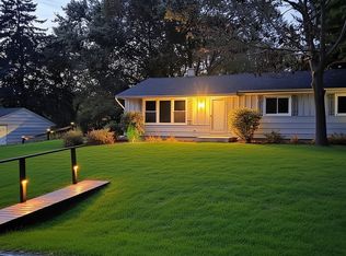 485 Hillcrest Rd, Grafton, WI 53024