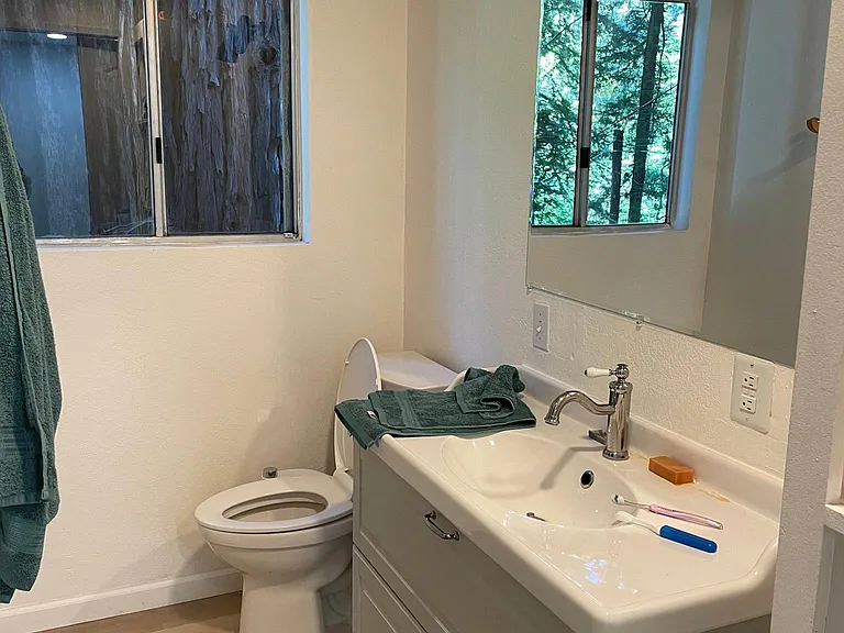 205 Sequoia Way — Photo 14