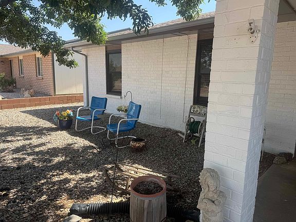 3rd image of 2406 Iowa Ave
