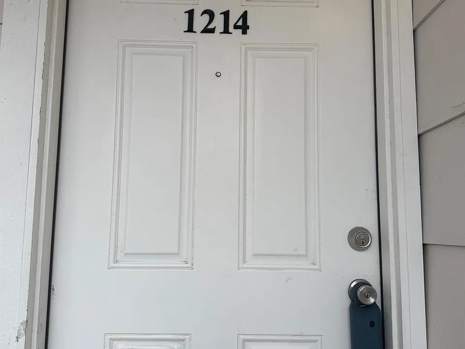 2800 Jeanetta St #1214