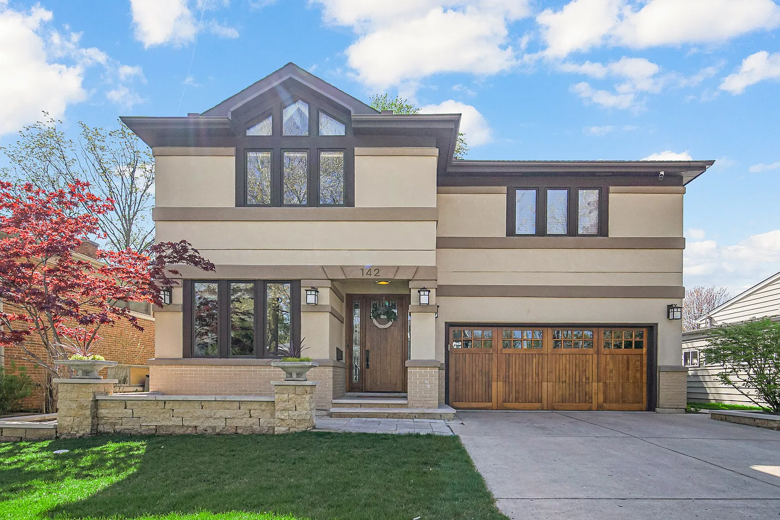 142 N Caroline Ave photo 1