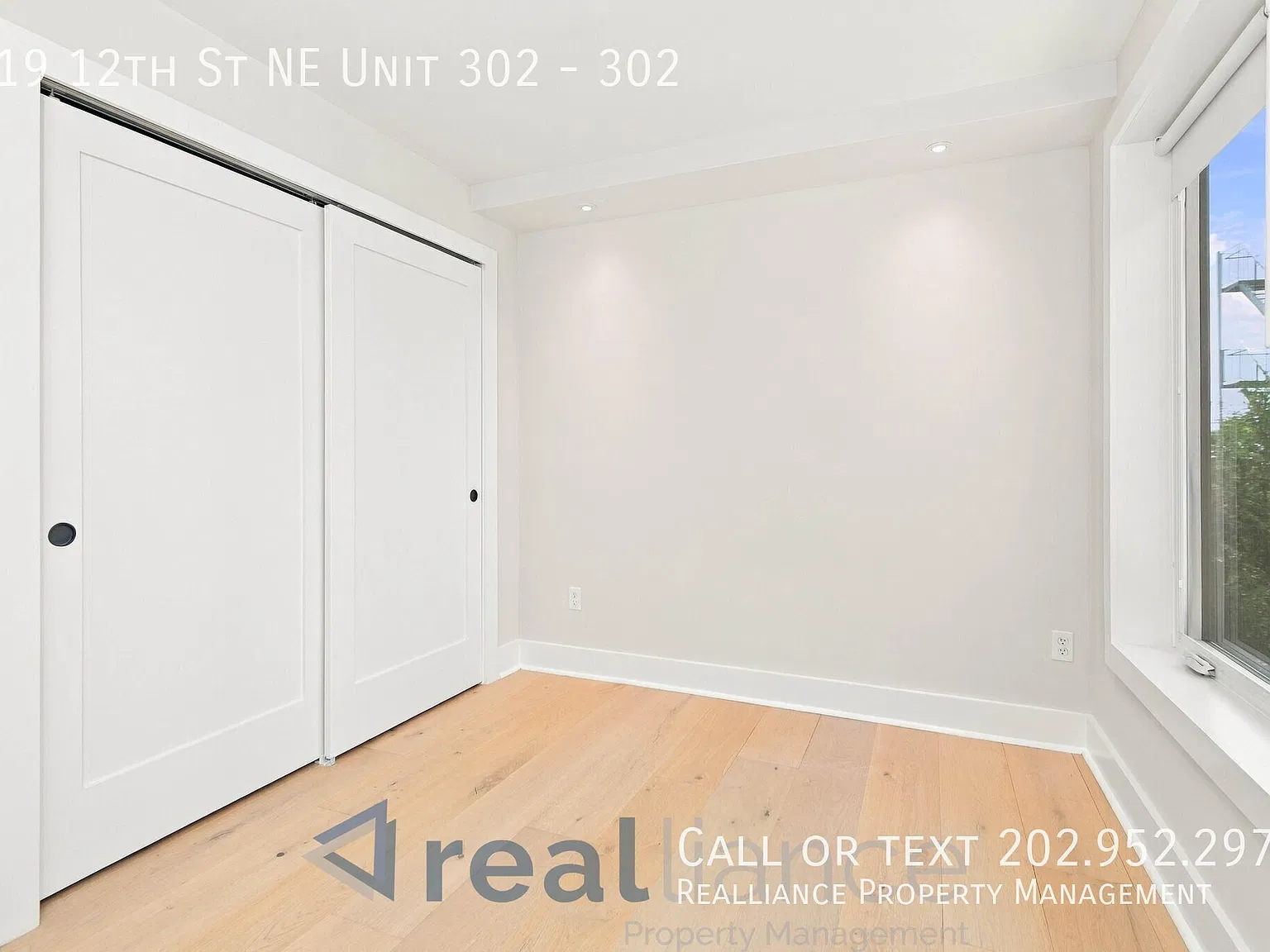 919 12th St NE — Photo 1