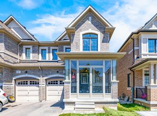64 Collier Cres, Markham, ON L6E 0T2