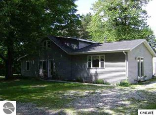 4964 W Sunrise Dr, Weidman, MI 48893
