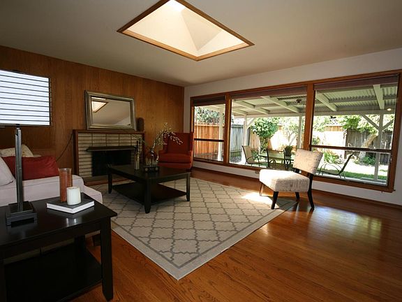 3rd image of 674 Tulane Dr