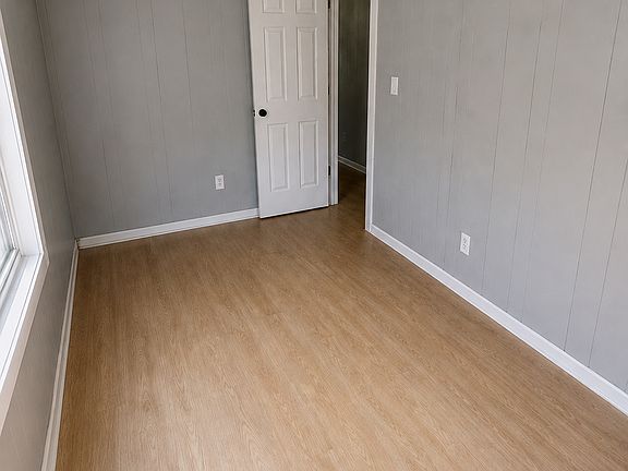 4th image of 5 Circle Dr
