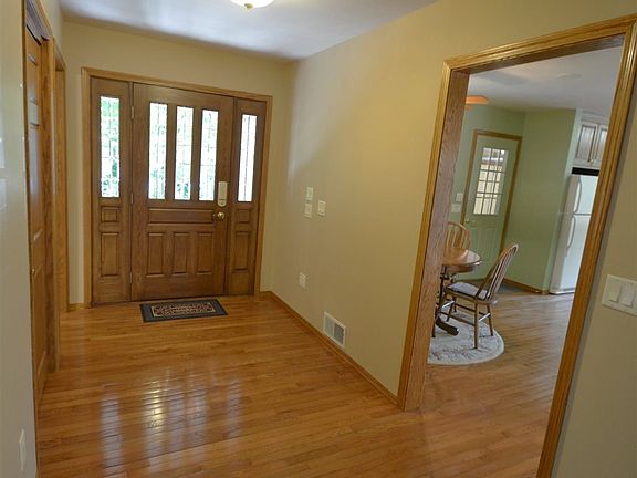 Foyer Hardwood