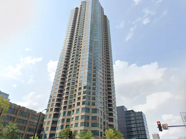 400 N Lasalle St #2207, Chicago, IL 60614