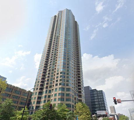 400 N Lasalle St #2207, Chicago, IL 60614