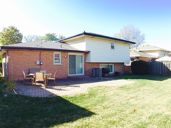 2nd image of 1322 E 169th St