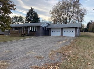 403 Park Ave S, Lake Preston, SD 57249