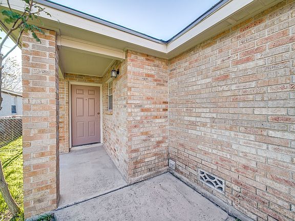3rd image of 12216 Maverick Bluff St