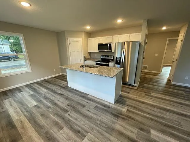 2 bed, 1012 sqft, $1,250 — Photo 2