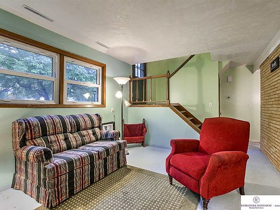 4th image of 1318 Englewood Dr