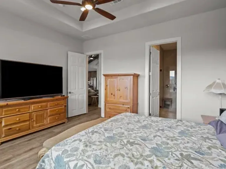 1032 Clear Water Cyn — Photo 33